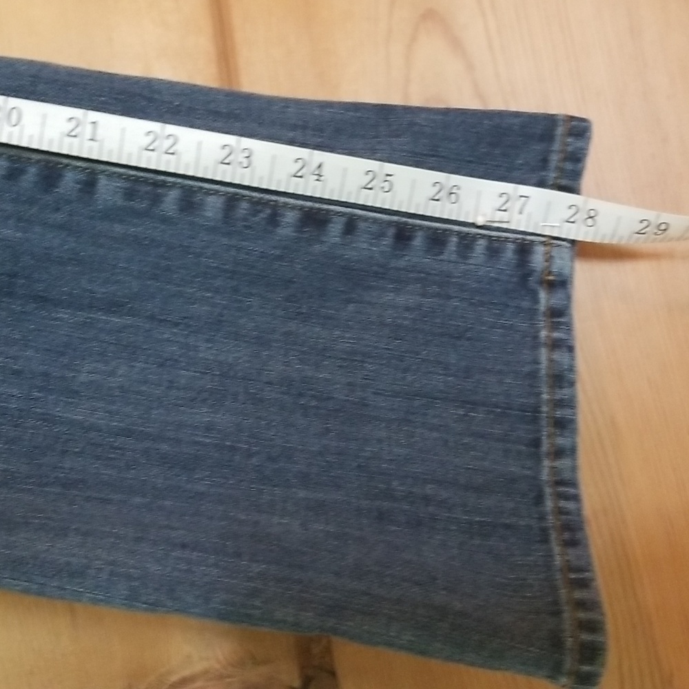 Lucky Brand Size 4 "Sweet 'N Low"  5-Pocket Jeans - Picture 9 of 9